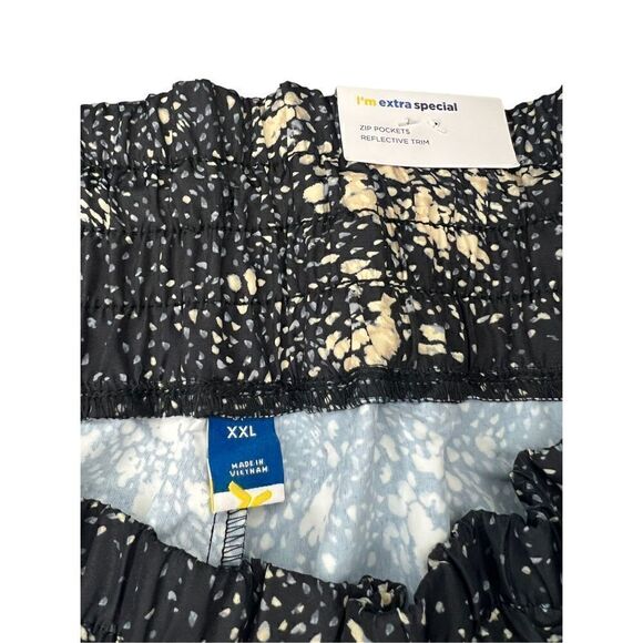 Old Navy Reflective Athletic Shorts - Women’s 2XL NEW - Picture 4 of 7